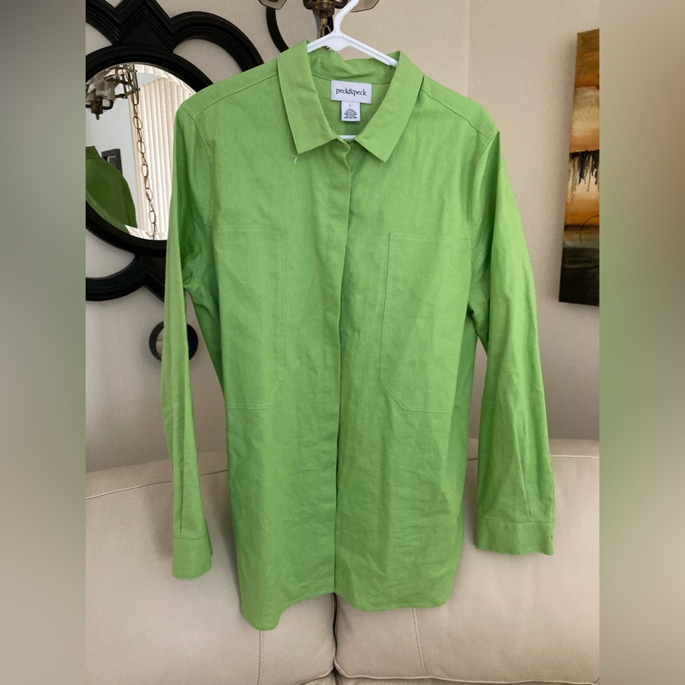 Green button up blouse